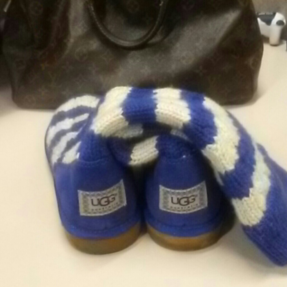 Ugg blue and white sweater boots